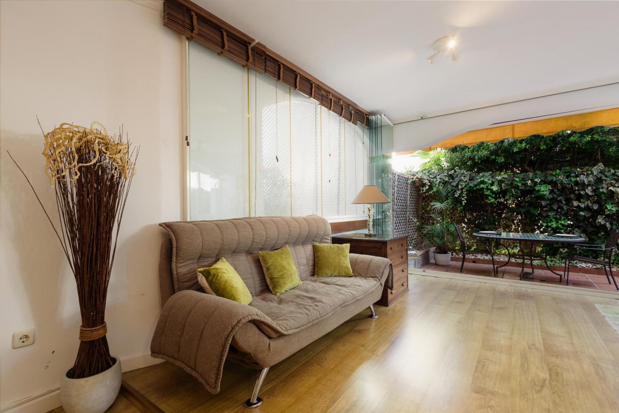 Ground Floor Holiday Apartment With Terrace And Pool In Puerto Banus, マルベーリャ エクステリア 写真